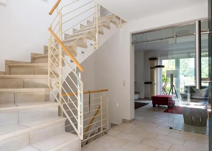 Bed & Breakfast Schoenste Lage Am Rhein In Unmittelbarer Stadtnaehe,