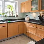 Schoenste Lage Am Rhein In Unmittelbarer Stadtnaehe, * Кёльн