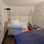 Schoenste Lage Am Rhein In Unmittelbarer Stadtnaehe, *