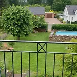 Schoenste Lage Am Rhein In Unmittelbarer Stadtnaehe, Bed and breakfast