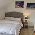 Schoenste Lage Am Rhein In Unmittelbarer Stadtnaehe,