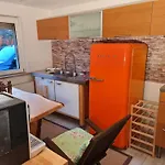 Schoenste Lage Am Rhein In Unmittelbarer Stadtnaehe, Отель типа 