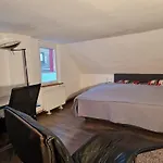 Schoenste Lage Am Rhein In Unmittelbarer Stadtnaehe, * Кёльн