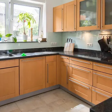 Schoenste Lage Am Rhein In Unmittelbarer Stadtnaehe, * Colonia