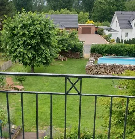 Schoenste Lage Am Rhein In Unmittelbarer Stadtnaehe, Bed & Breakfast