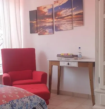 Schoenste Lage Am Rhein In Unmittelbarer Stadtnaehe,