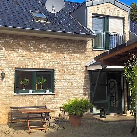 Schoenste Lage Am Rhein In Unmittelbarer Stadtnaehe, לינה וארוחת בוקר קלן