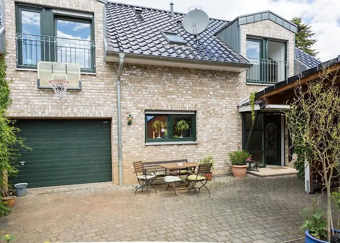 Panzió Schoenste Lage Am Rhein In Unmittelbarer Stadtnaehe, Köln