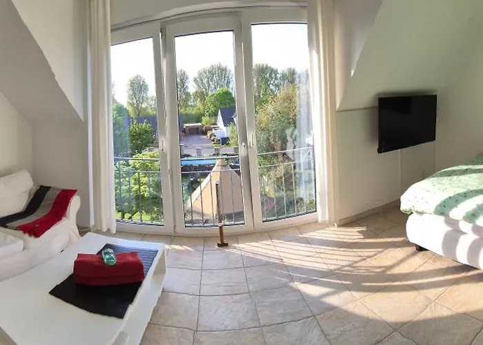 Schoenste Lage Am Rhein In Unmittelbarer Stadtnaehe, Kolín nad Rýnem