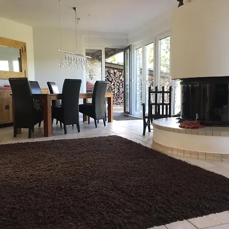 Schoenste Lage Am Rhein In Unmittelbarer Stadtnaehe, Kolonia