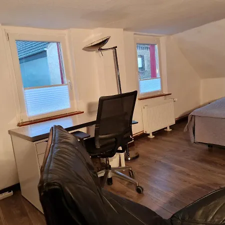 Schoenste Lage Am Rhein In Unmittelbarer Stadtnaehe, *