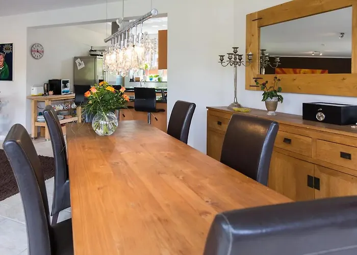 Bed & Breakfast Schoenste Lage Am Rhein In Unmittelbarer Stadtnaehe,