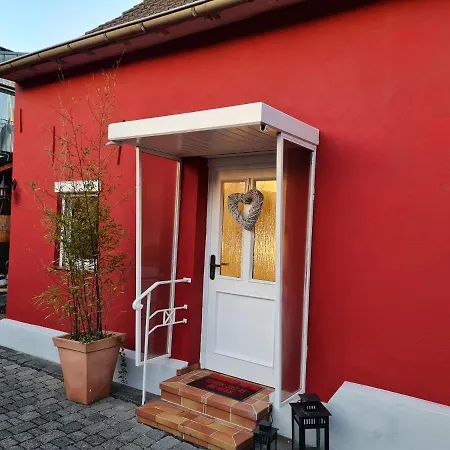 Schoenste Lage Am Rhein In Unmittelbarer Stadtnaehe, Bed & Breakfast *
