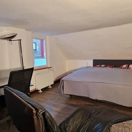 Schoenste Lage Am Rhein In Unmittelbarer Stadtnaehe, * Cologne