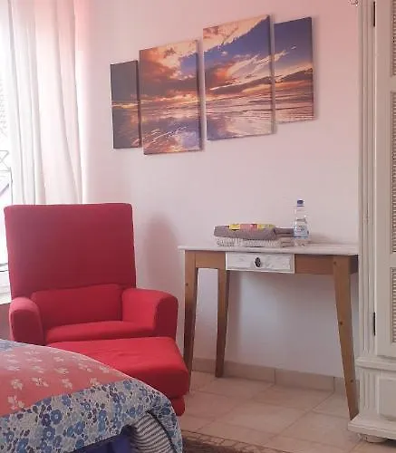 Schoenste Lage Am Rhein In Unmittelbarer Stadtnaehe,